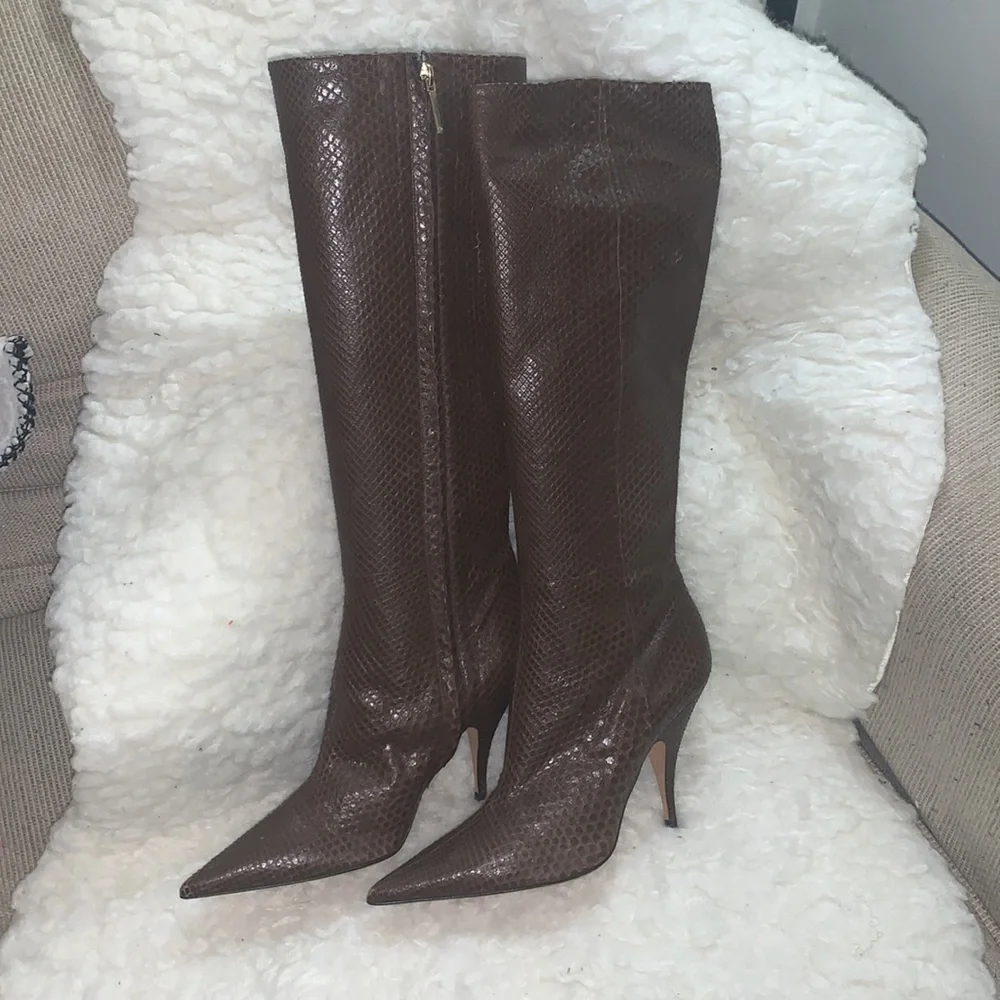 Dior knee high Italian leather boots. Never  used dark brown size 37 EU 6.5 US. - Picture 3 of 6